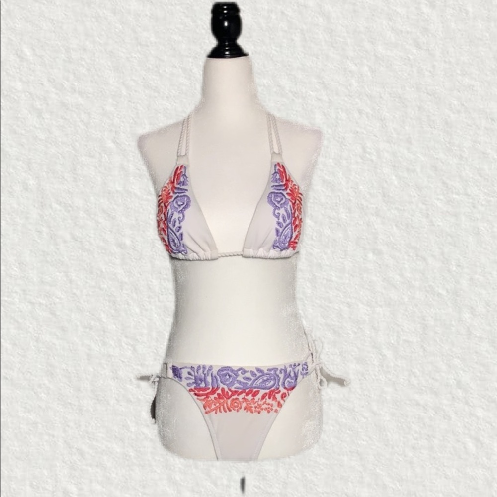 Victoria’s Secret Bikini Size Small